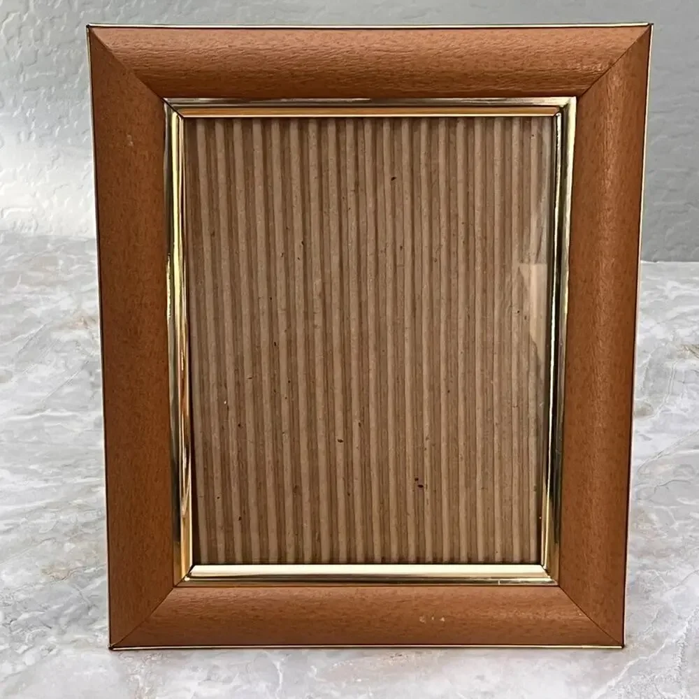 Vintage Medium Picture Photo Frame With Gold Trim Freestanding 9 x 7